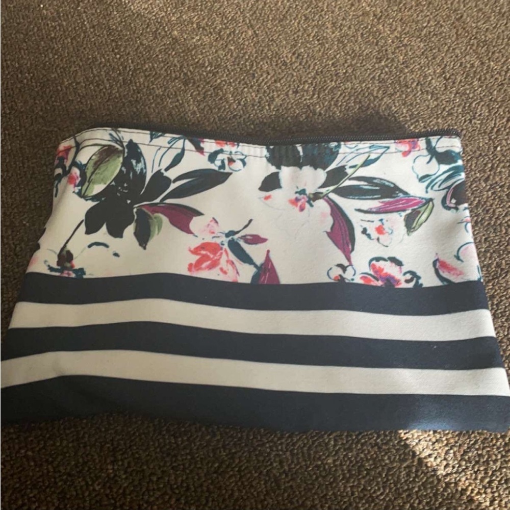 Medium Makeup/Travel bag